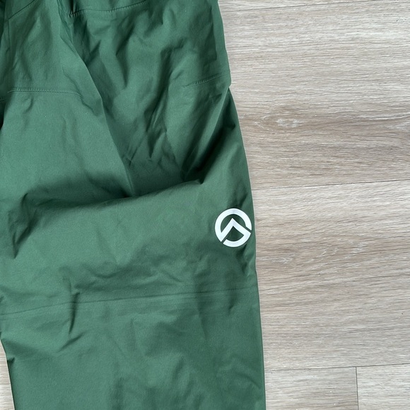 The North Face Pumori Gore-Tex Bib Pants Men's Summit Series Bibs - Picture 10 of 16